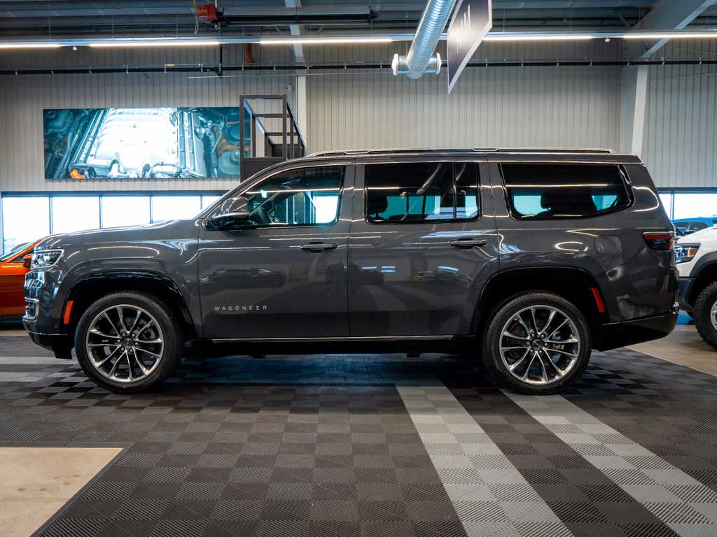 Jeep Wagoneer