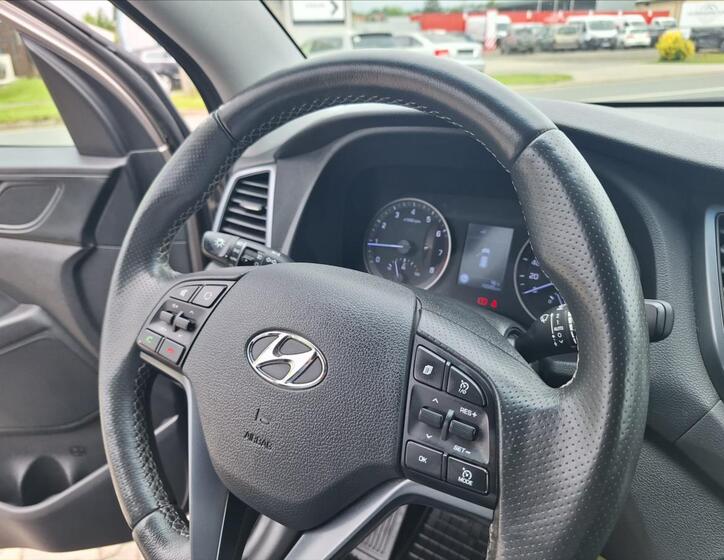 Hyundai Tucson 12