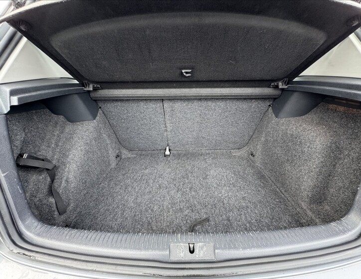Volkswagen Golf 13