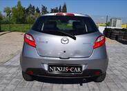 Mazda 2 6