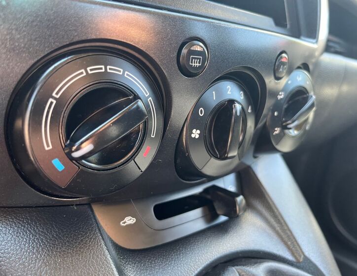 Mazda 2 15