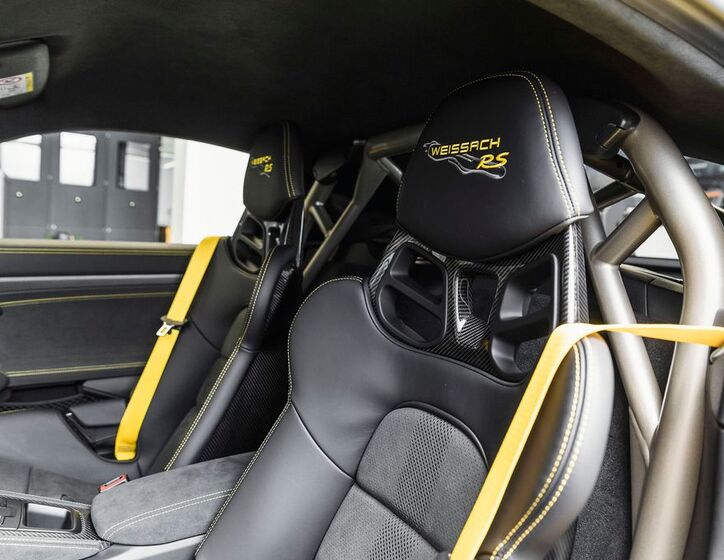 Porsche Cayman 7