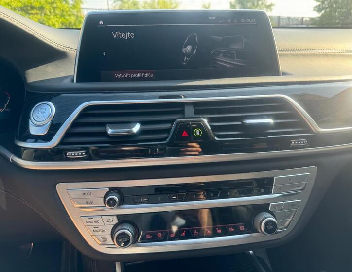 BMW Řada 7 12