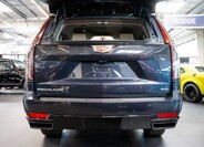 Cadillac Escalade 5