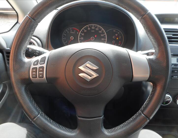 Suzuki SX4 10