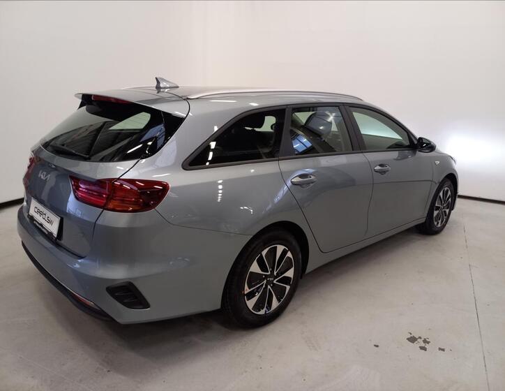 KIA Ceed 4