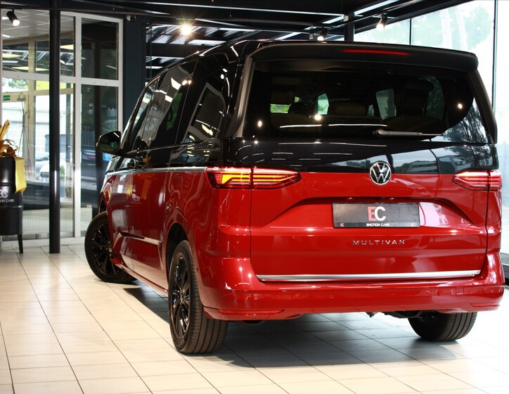 Volkswagen Multivan 34