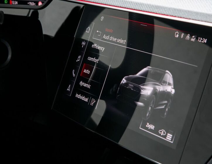 Audi e-tron 40