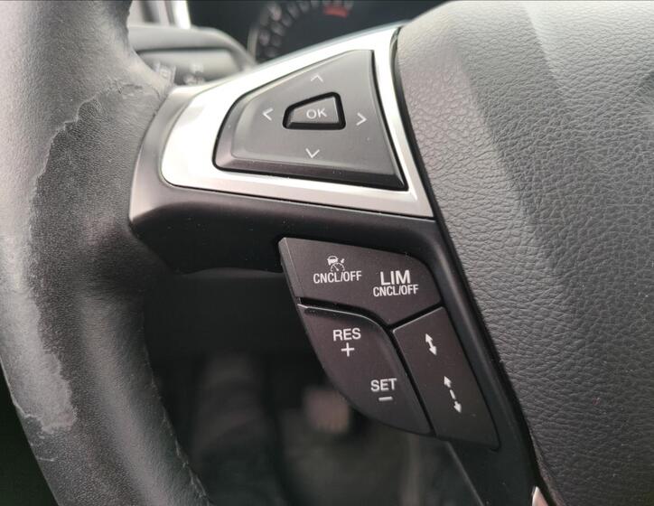 Ford Mondeo 32