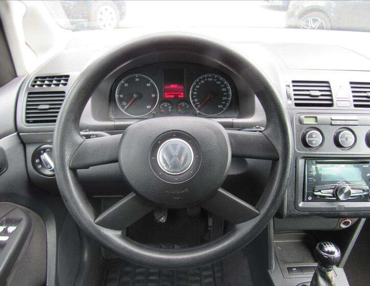 Volkswagen Touran 12