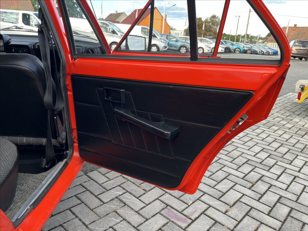 Škoda 105