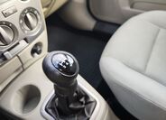 Mazda 2 16