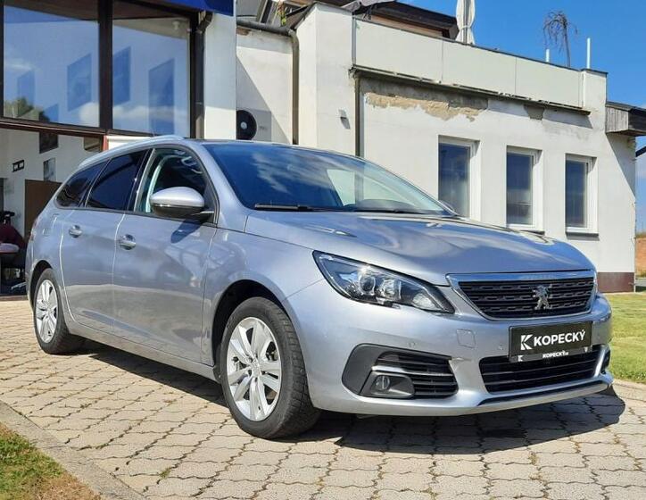 Peugeot 308 8