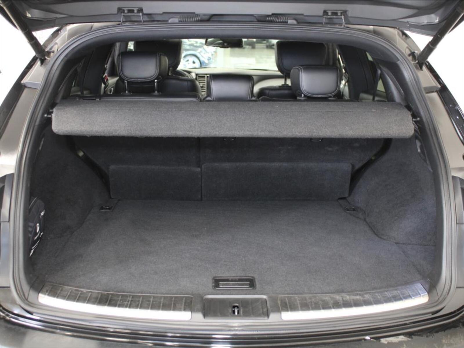 Infiniti FX30 27