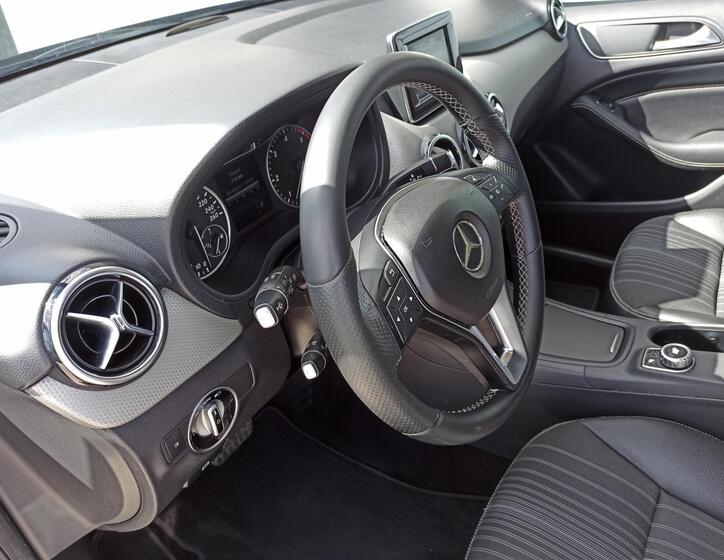 Mercedes-Benz Třídy B 16