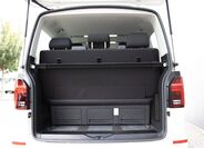 Volkswagen Multivan 27