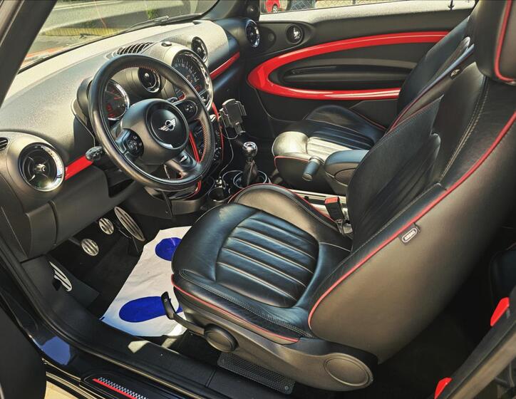 Mini Paceman 11