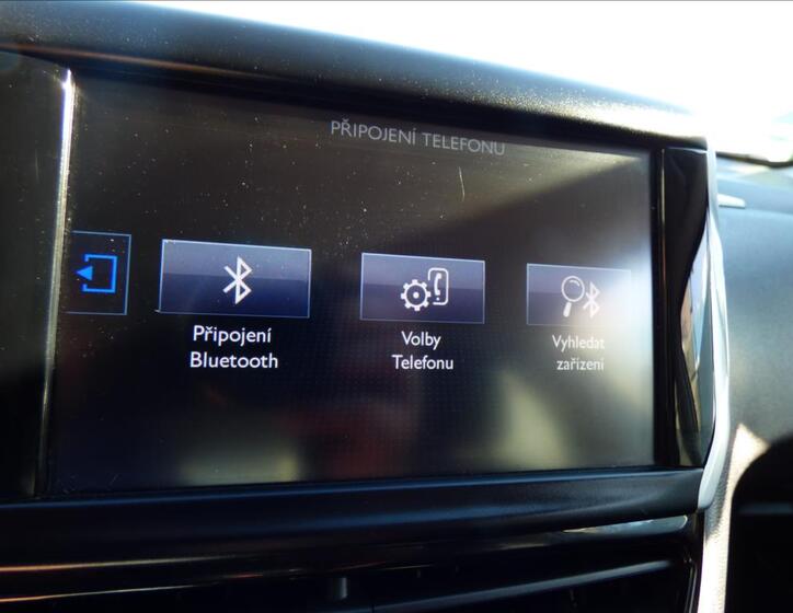 Peugeot 208 31