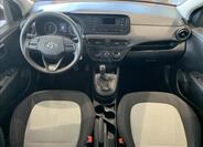 Hyundai i10 15