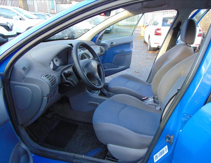 Peugeot 206 14