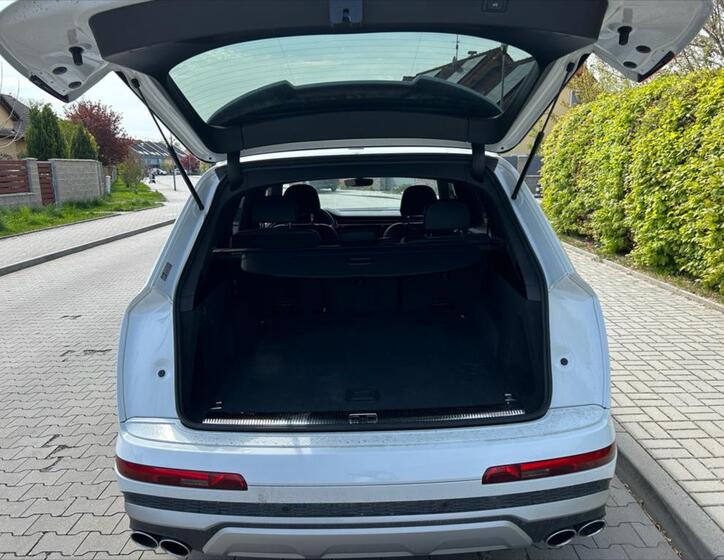 Audi SQ7 5
