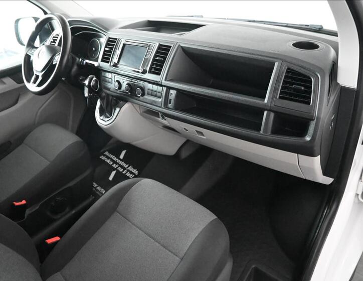 Volkswagen Transporter 11