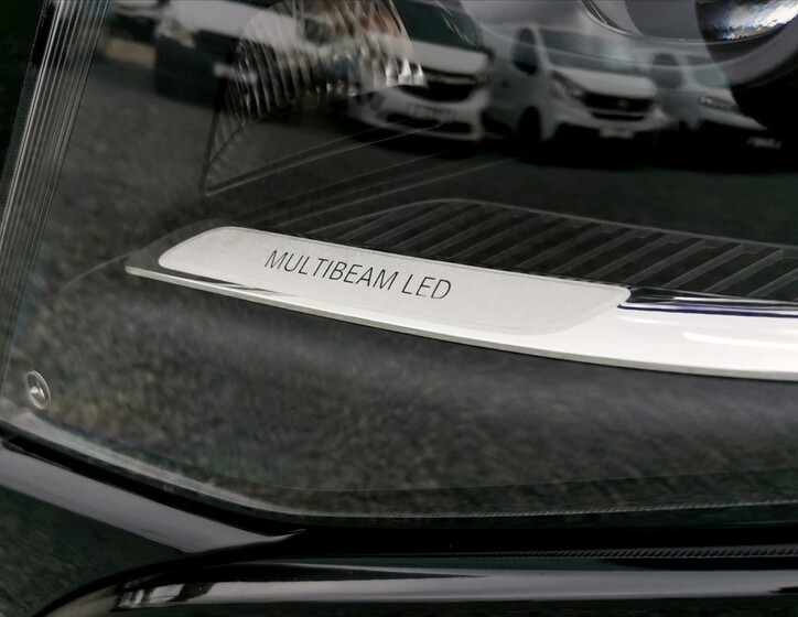 Mercedes-Benz Třídy V 49