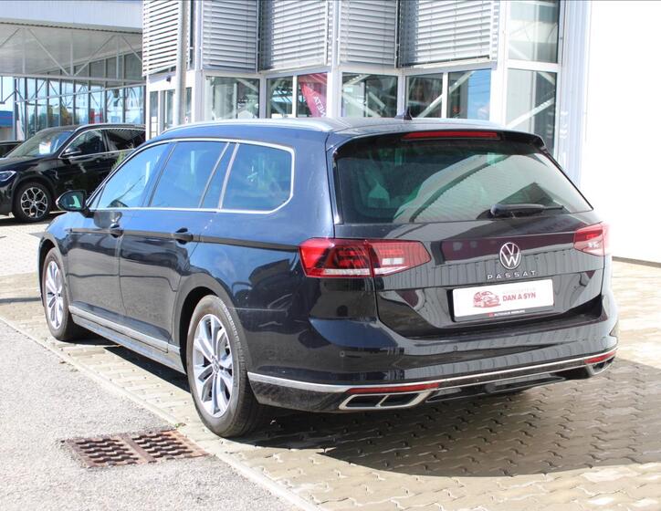 Volkswagen Passat 4