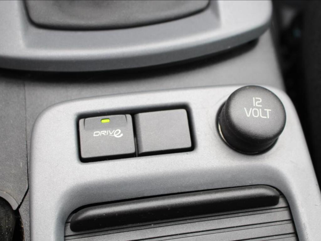 Volvo V50 32
