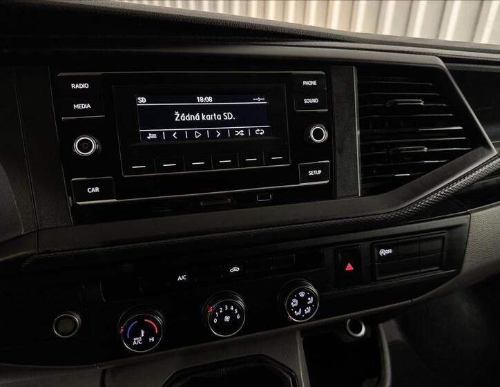 Volkswagen Transporter 22