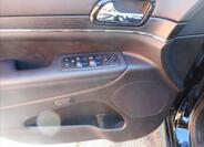 Jeep Grand Cherokee 10