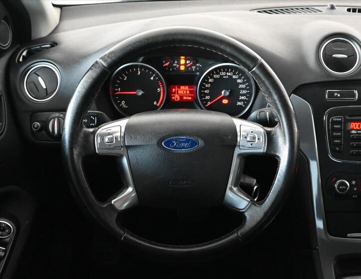 Ford Mondeo 16