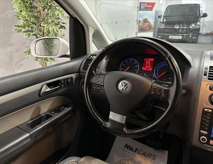 Volkswagen Touran 19