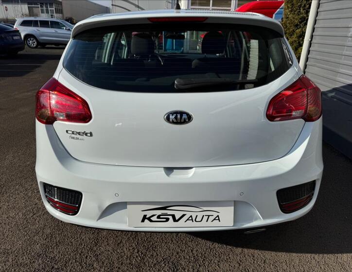KIA Ceed 8