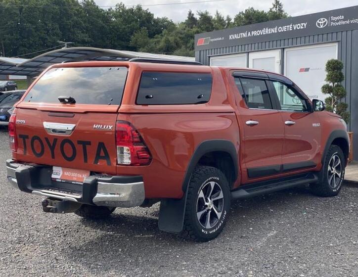 Toyota Hilux 7