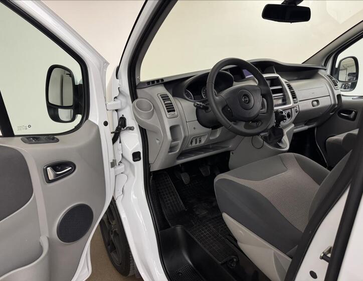 Opel Vivaro 19