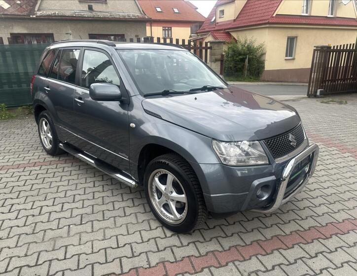 Suzuki Grand Vitara 1