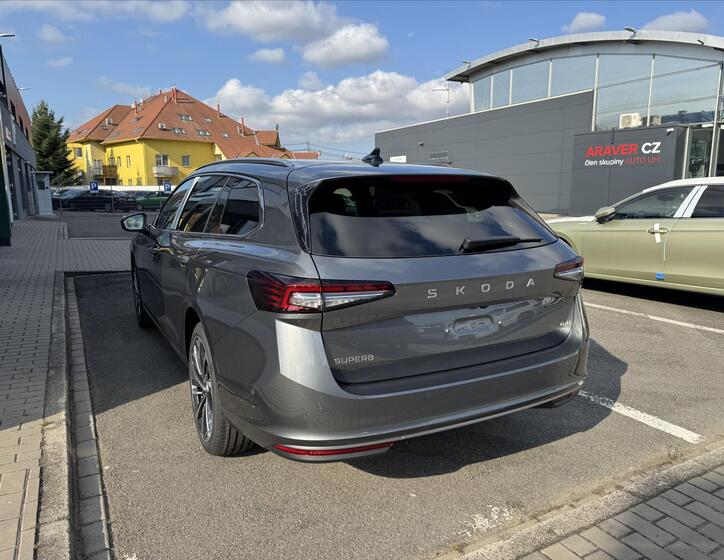 Škoda Superb 5