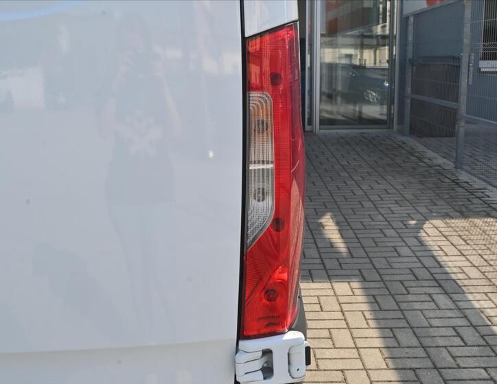 Mercedes-Benz Sprinter 31