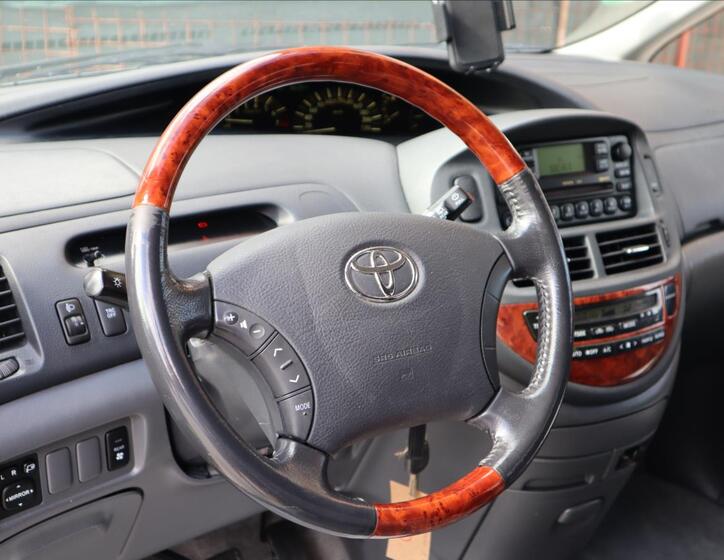 Toyota Previa 8