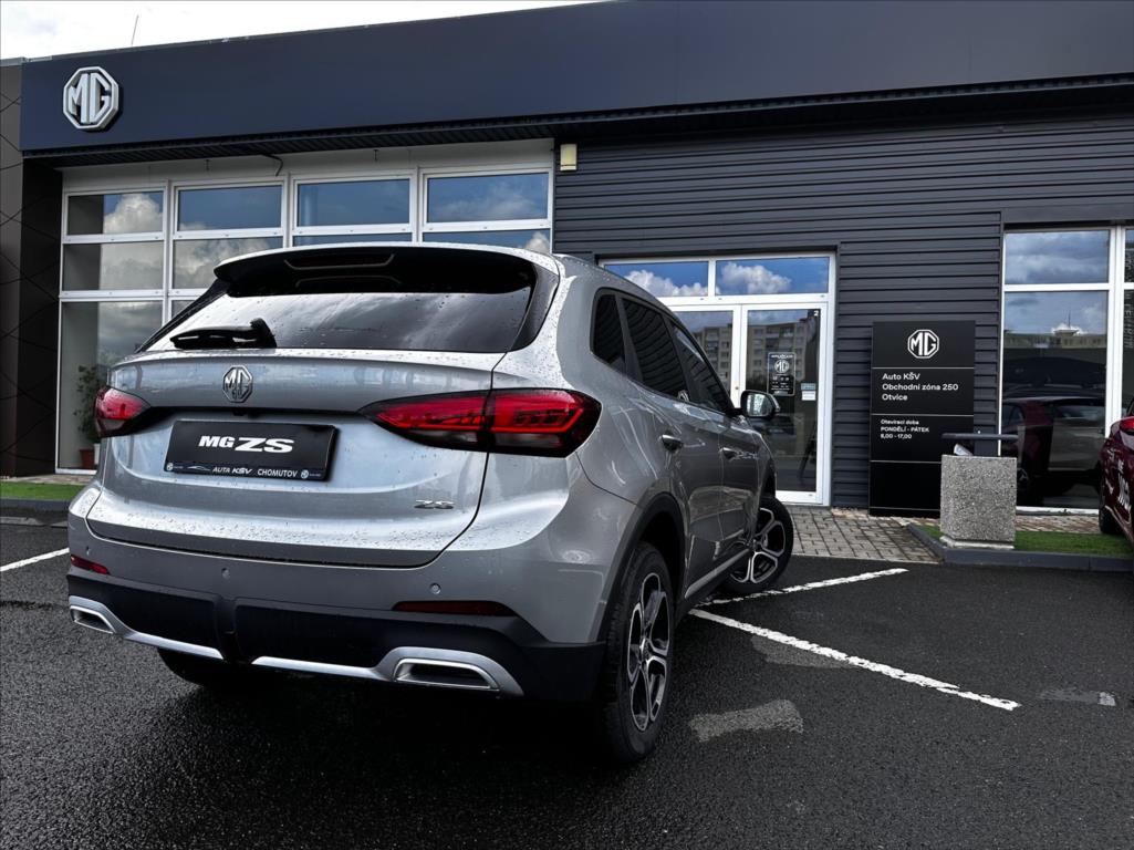 MG ZS