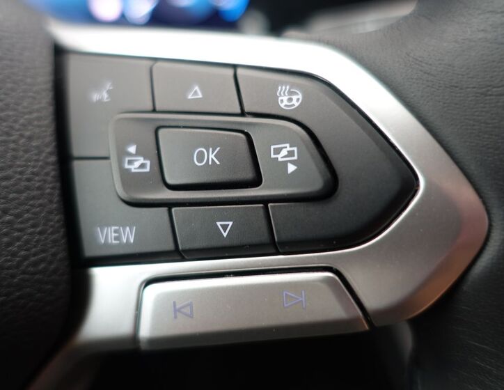 Volkswagen Golf 31