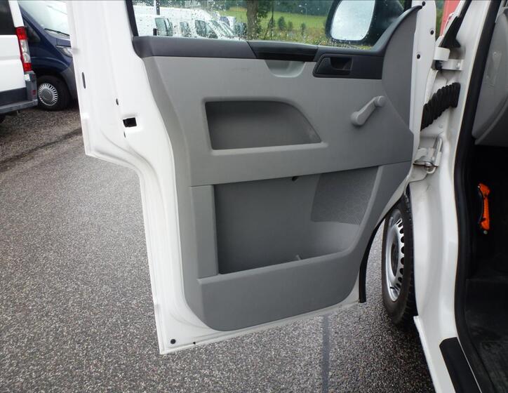 Volkswagen Transporter 16