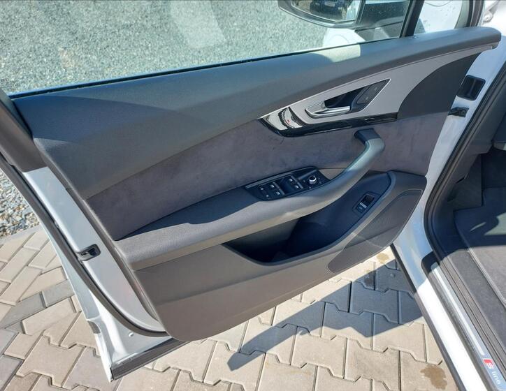 Audi Q7 33