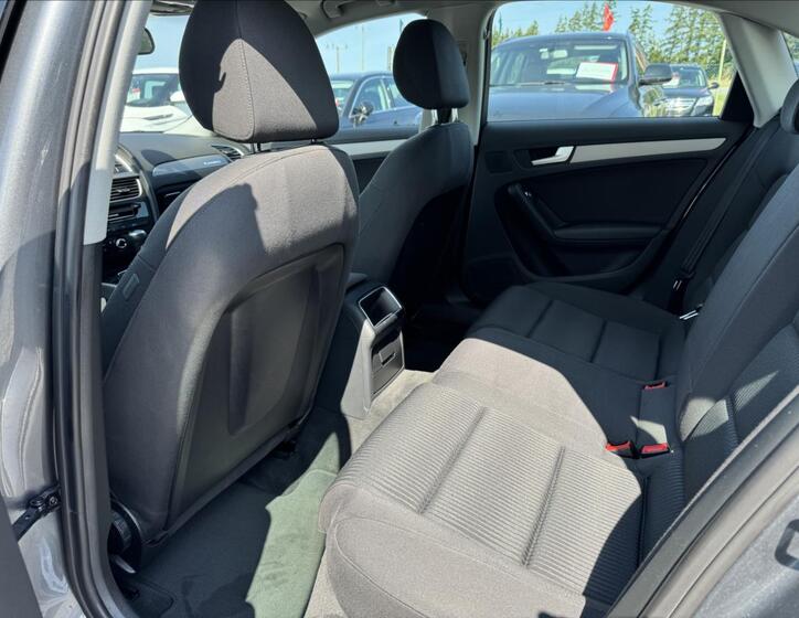Audi A4 13