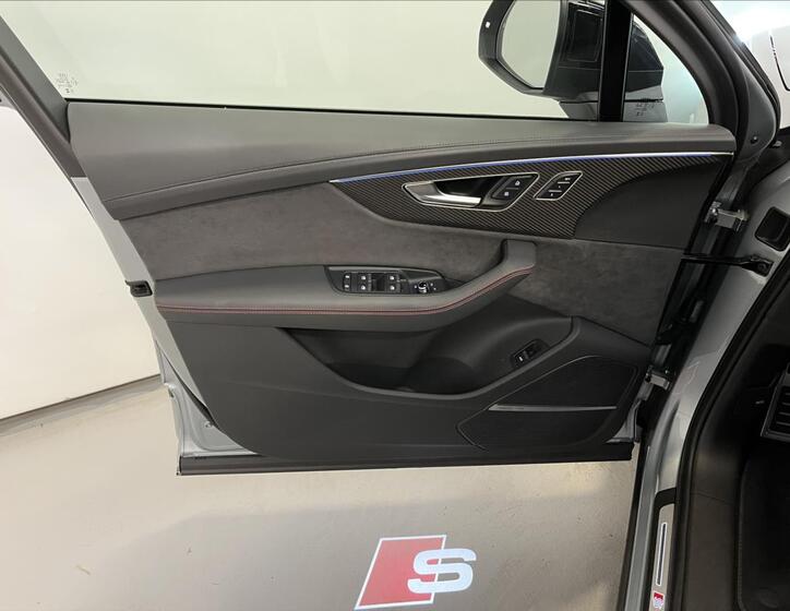 Audi SQ7 28