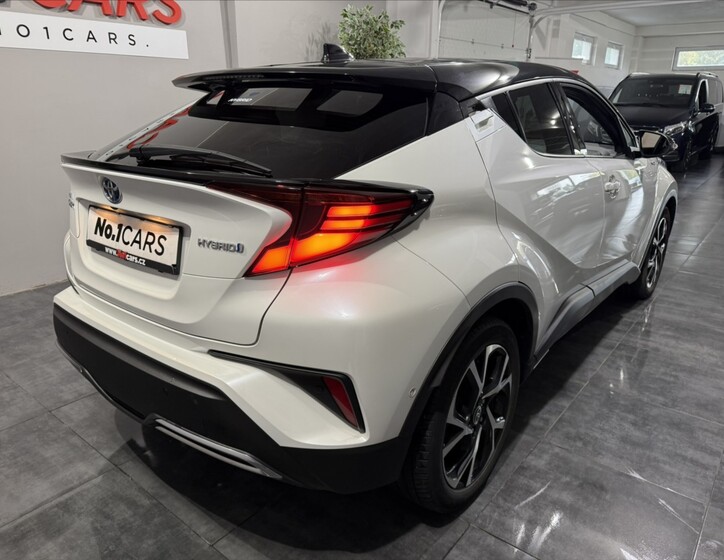Toyota C-HR 5