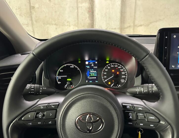 Toyota Yaris 13