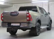 Toyota Hilux 5