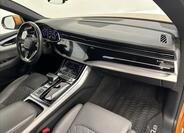 Audi Q8 21